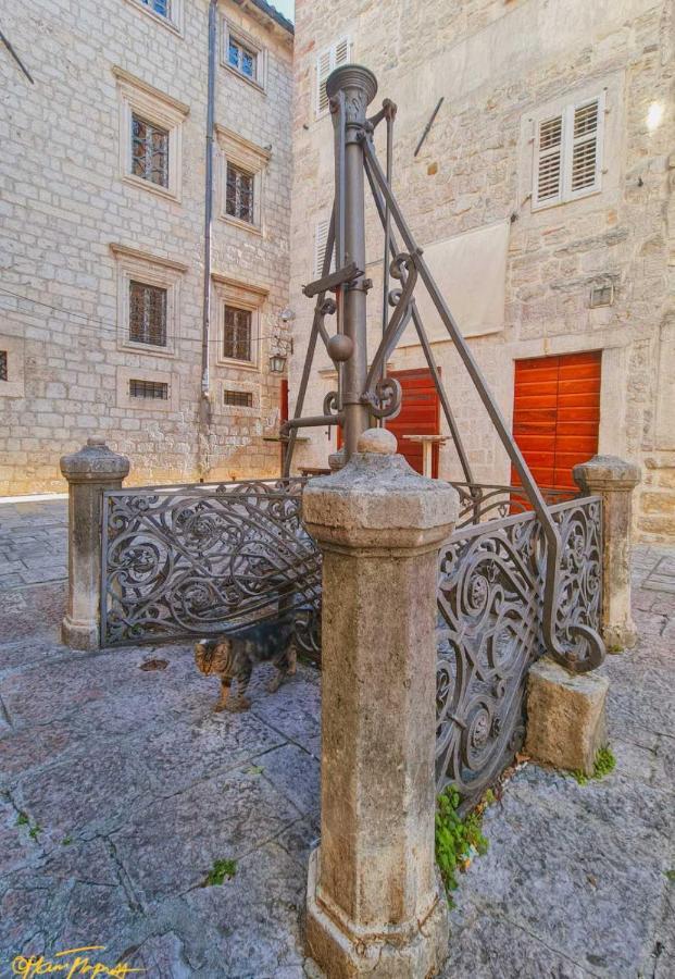 Apartman J&I Kotor Exteriör bild